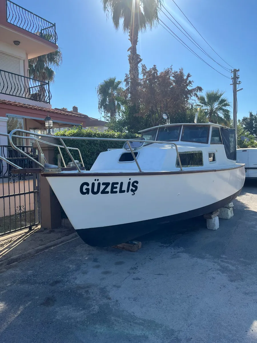 2000 Model Ahşap Motoryat 7 metre